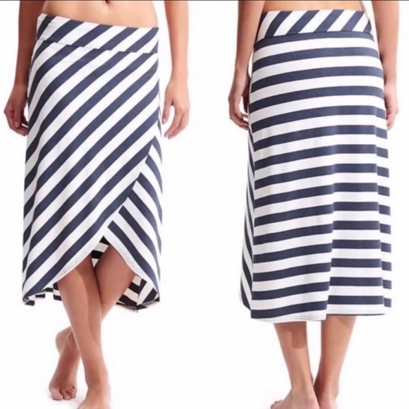 Athleta Seeing Stripes Cross Over Skirt - Picture 7 of 7